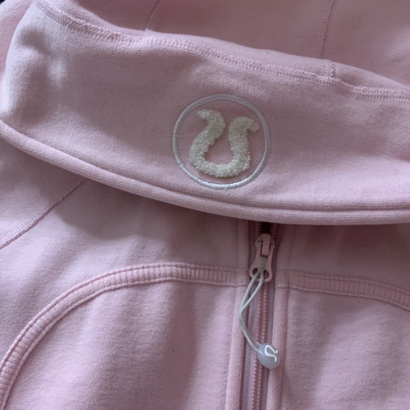 Pink Lululemon scuba jacket - Picture 3 of 3